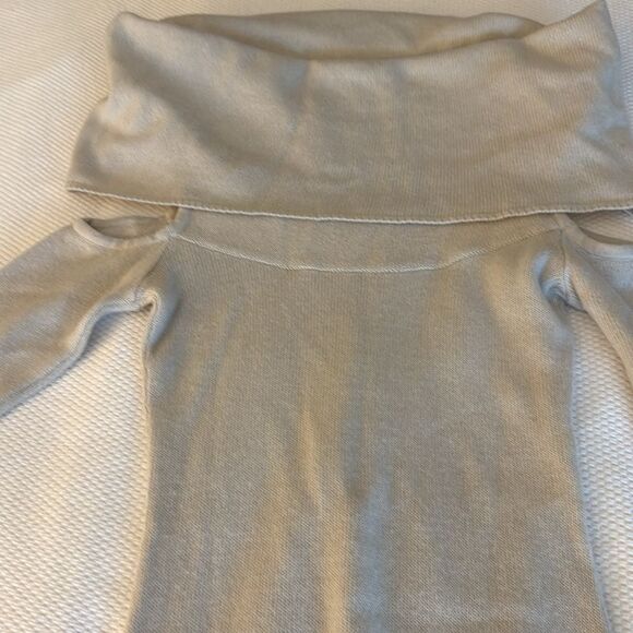 Flavio Castellani Wool & Cashmere Sweater Dress in Beige. Size 40 IT (4 US) - Picture 3 of 7
